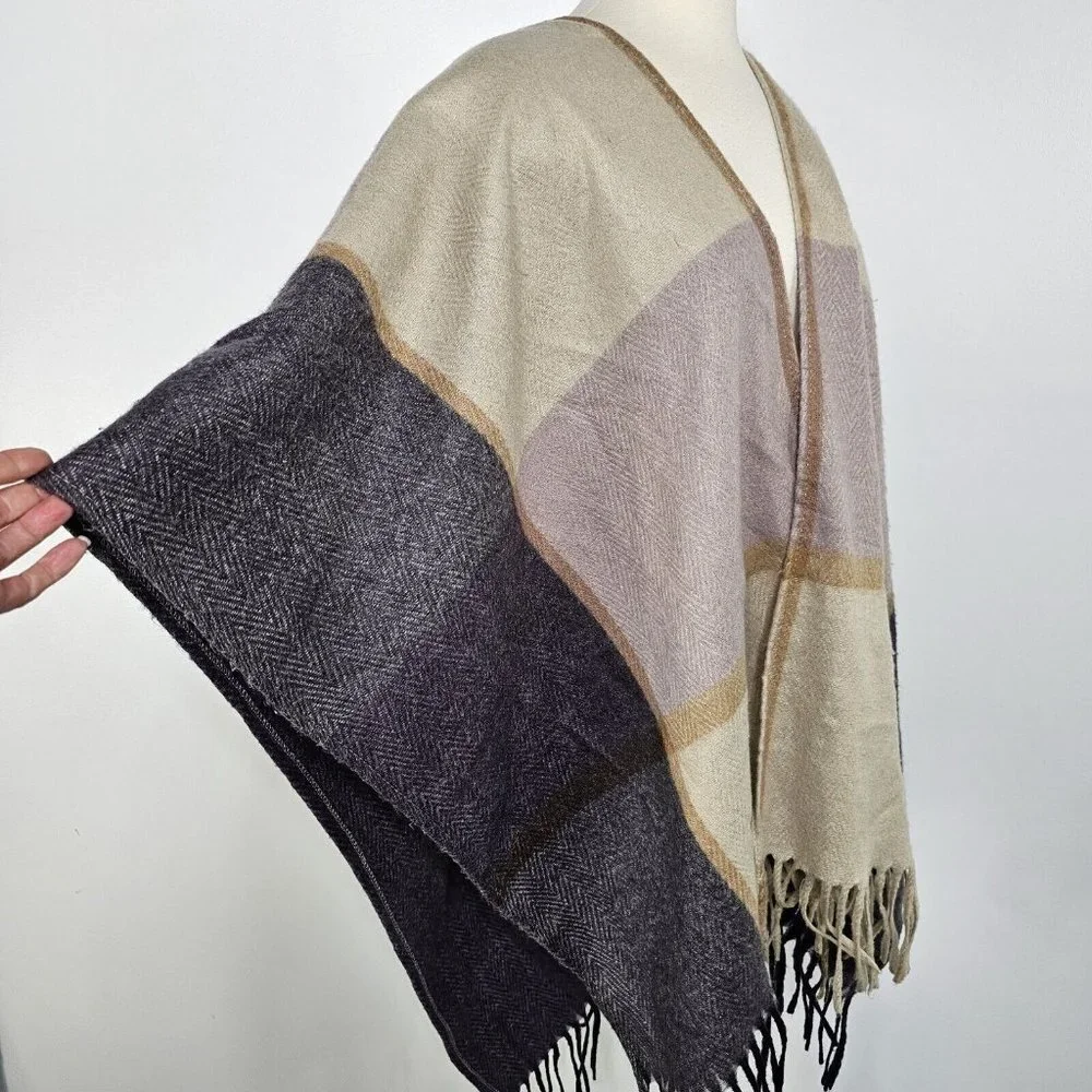 Woolrich Multicolor Plaid Rectangular Fringe Cozy Blanket Wrap One Size Gray Tan